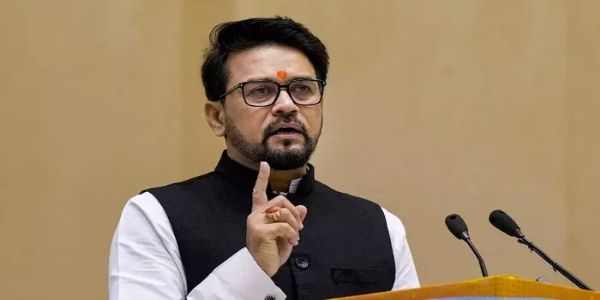 पूर्व खिलाड़ियों को कोच और मेंटर बनाकर खेलों में वापस लाना चाहिए : अनुराग ठाकुर