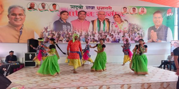 विधायक निवास में हुआ होली मिलन समारोह का आयोजन