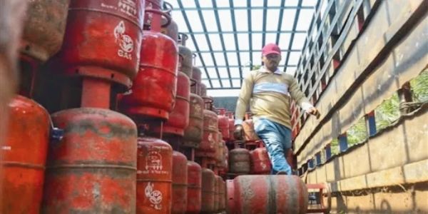 एलपीजी समस्या को लेकर दीघा के पर्यटन कारोबारियों में चिंता