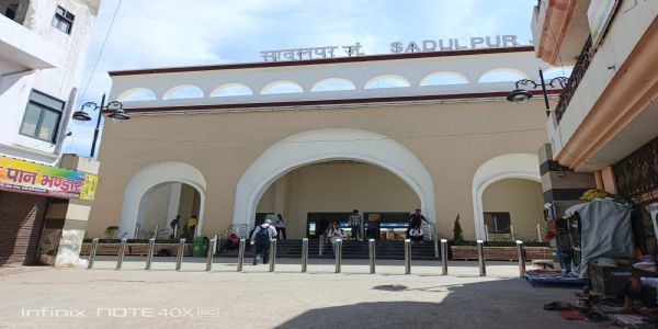 अमृत भारत स्टेशन योजना के अंतर्गत सादुलपुर स्टेशन का हुआ कायाकल्प, मिलेंगी बेहतरीन सुविधाएं