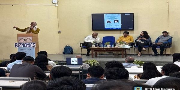 गीता के संदेश से युवा बन सकते हैं आत्मविश्वासी और आत्मानुशासित : प्रो बी महादेवन