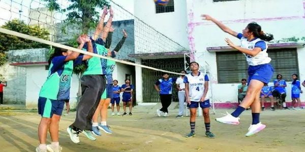 जूनियर बालिका वर्ग वॉलीबॉल प्रतियोगिता संपन्न