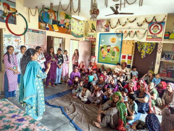 कार्यक्रम को संबोधित करते डॉ. वर्षा सैनी कार्यक्रम को संबोधित करते डॉ. वर्षा सैनी