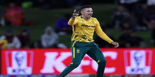 दक्षिण अफ्रीका के स्पिनर केशव महाराज