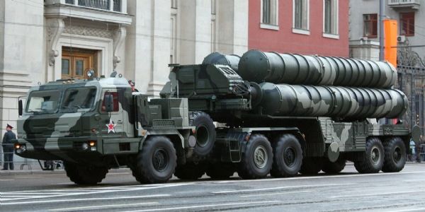 यूक्रेन का क्रीमिया में रूसी एस-400 लॉन्चर और रडार सिस्टम को निशाना बनाने का दावा