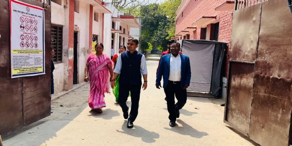 वाराणसी में उत्तर प्रदेश पुलिस उपनिरीक्षक भर्ती परीक्षा कड़ी सुरक्षा के बीच संपन्न