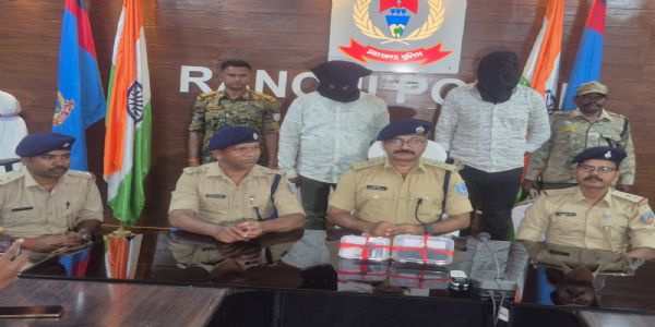 एटीएम कार्ड बदलकर ठगी करने वाले गिरोह के दो शातिर अपराधी गिरफ्तार