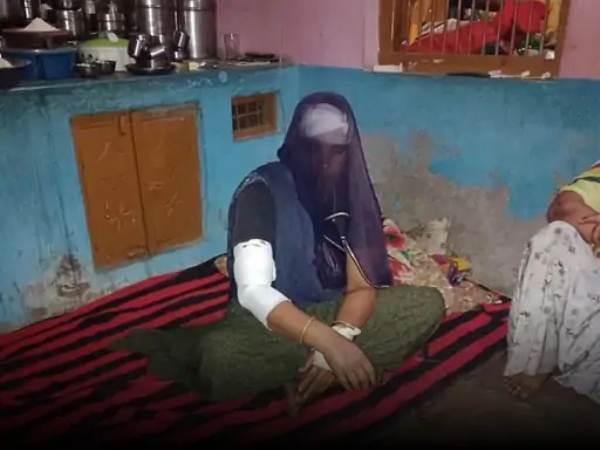 लेपर्ड के हमले के बाद घायल समता लेपर्ड के हमले के बाद घायल समता