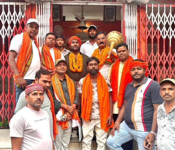 बैठक में शामिल बैठक में शामिल