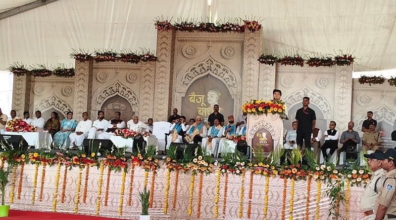 चंदेरी में बैजू बावरा संगीत समारोह को संबोधित करते हुए सिंधिया