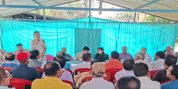 सौहार्दपूर्ण वातावरण में मनाए त्योहार : दीपेश कुमारी