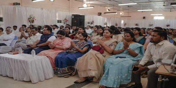 योग और नवाचार के माध्यम से राष्ट्र के विकास में योगदान दें : रूपनारायण सिन्हा