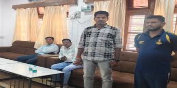 सीधी में लोकायुक्त की कार्रवाई, रिश्वत लेते पटवारी रंगे हाथ गिरफ्तार
