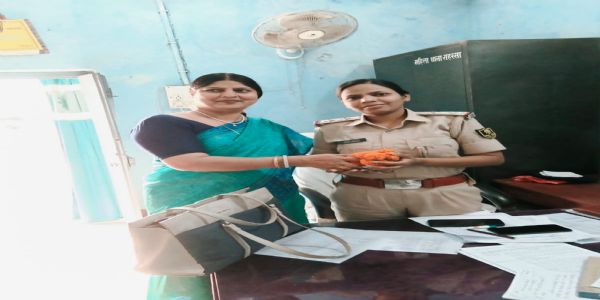 अंजना सिंह ने महिला थानाध्यक्ष ज्योति को बताया नारी शक्ति का प्रतीक