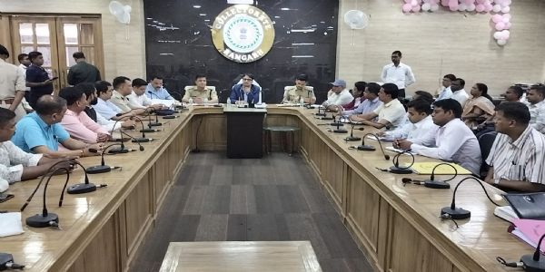 त्योहारों में शांति भंग करने वालों पर होगी कडी कार्रवाई : डीसी