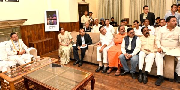 कुंभ मेला-2027 की तैयारियों की मुख्यमंत्री ने की समीक्षा, दिव्य-भव्य आयोजन के लिए समयबद्ध कार्यों के दिए निर्देश