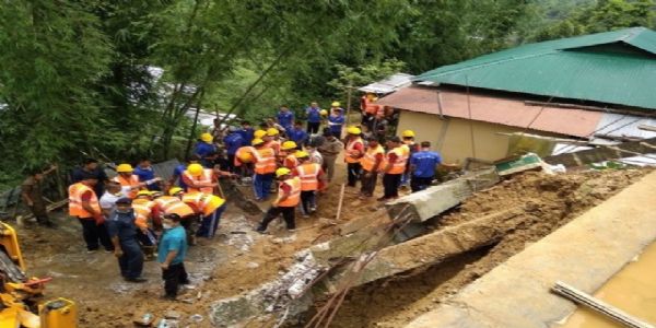 इटानगर में लैंडस्लाइड, दीवार के नीचे दबने से चार मज़दूरों की मौत