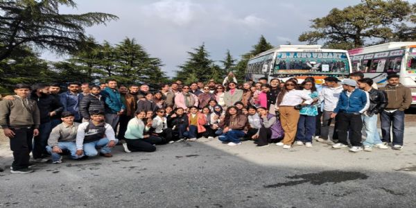 खज्जियार की वादियों में झूमे जीडीसी बसोहली के छात्र, पिकनिक ने छोड़ी यादगार छाप