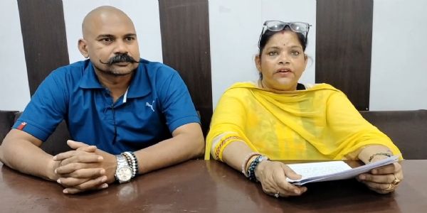 90 लाख के जेवर और नकदी चोरी का मामला, चौकी प्रभारी पर महिला ने उठाए सवाल