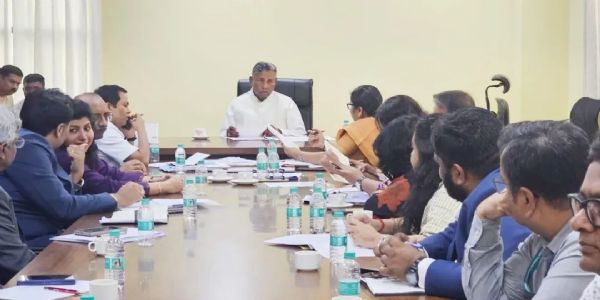 कर्नाटक के होटलों को फिलहाल गैस आपूर्ति संभव नहीं: के.एच. मुनियप्पा