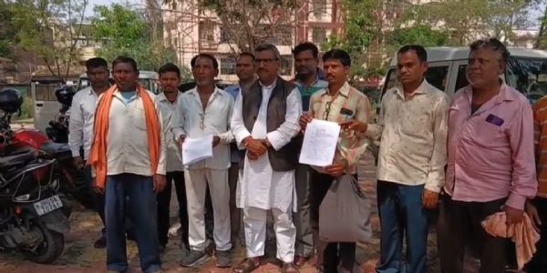 वेतन बकाया से नाराज जलापूर्ति कर्मियों ने की सप्लाई ठप