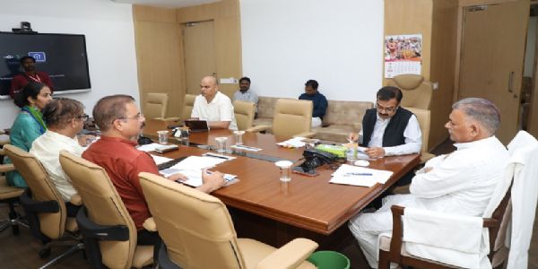 राज्य सरकार की प्राथमिकता है गुणवत्तापूर्ण शिक्षा प्रदान करना : मंत्री परमार