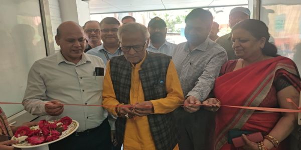 बरेली में एचपीवी टीकाकरण अभियान शुरू, पहले दिन 74 किशोरियों को लगा टीका