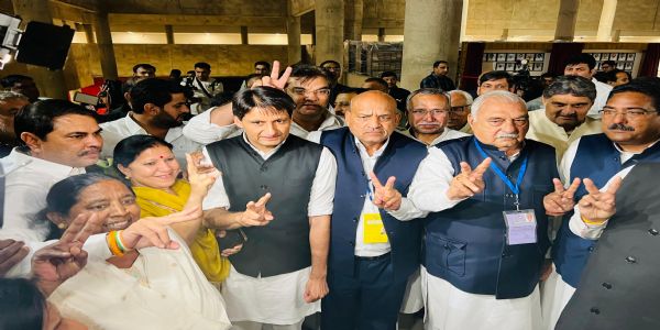 हरियाणा में राज्य सभा की एक सीट भाजपा व एक कांग्रेस को मिली