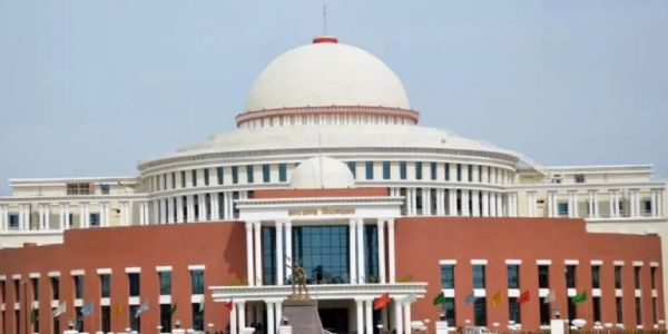 झारखंड विधानसभा में धनबाद जलापूर्ति परियोजना पर सवाल, असंसदीय भाषा को लेकर हंगामा