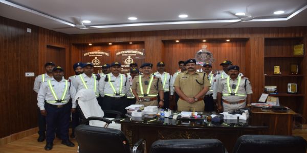 अनूपपुर: यातायात पुलिस हुई हाई-टेक, बॉडी वॉर्न कैमरों से लैस हुए जवान