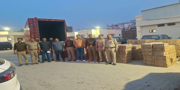 पंजाब से तस्करी कर ट्रक से बिहार जा रही 60 लाख की अवैध शराब बरामद, चालक हिरासत में