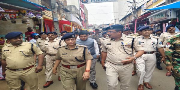 डीजीपी ने किया रामनवमी जुलूस मार्ग का निरीक्षण, कहा छोटी बातों को महत्व देने के बजाय शांति जरूरी