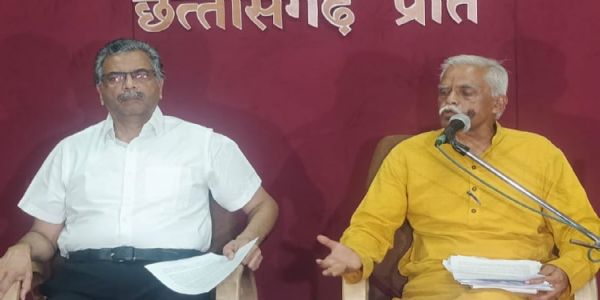 छत्तीसगढ़ प्रांत में 34 जिलों में 1643 स्थानों में राष्ट्रीय स्वयं सेवक संघ की 2,188 शाखा