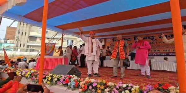 हिंदू बंटा, हिंदू कटा, इसलिए हिंदू एक रहेः डॉ तोगड़िया