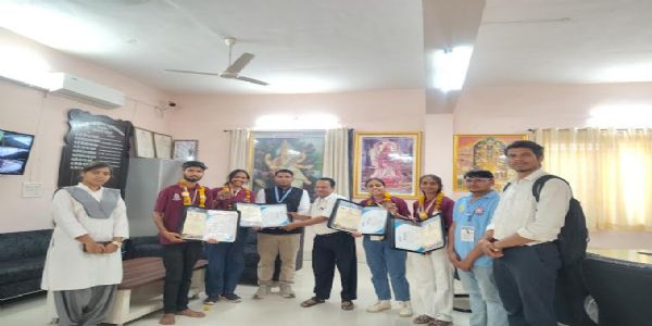 मंदसौरः राज्य स्तरीय नेतृत्व प्रशिक्षण शिविर चित्रकूट से लौटे स्वयंसेवकों का किया स्वागत