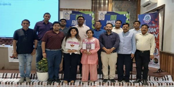 आईएमए फुटबॉल लीग सीजन-3 की ऑक्शन संपन्न, डॉ. अभिषेक सिंह बने सबसे महंगे खिलाड़ी