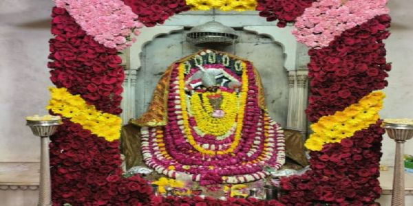 मंदिरों एवं घरों में विधि-विधान से होगी घट स्थापना