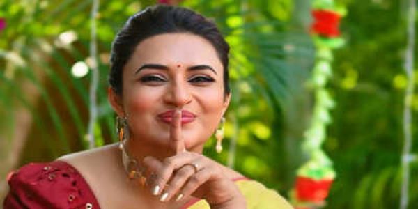 दिव्यांका त्रिपाठी - फोटो सोर्स एक्स