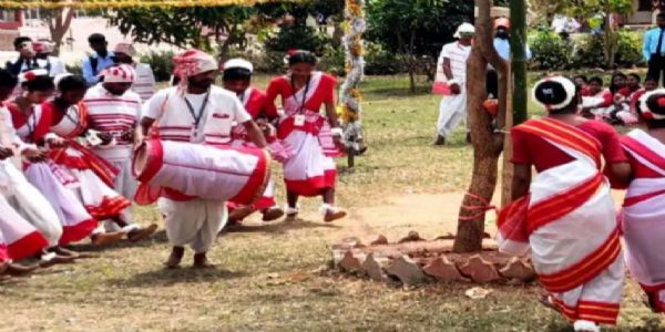 सरहुल पर उपवास 20 से, सरना स्थल में शाम को रखा जाएगा घड़े में पानी