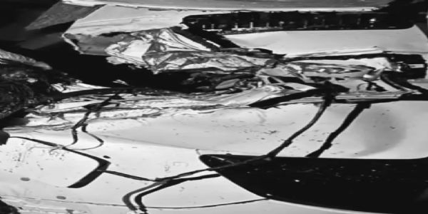 खड़े ट्रैक्टर से टकराई कार, एक युवक की मौत