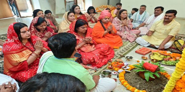 चैत्र नवरात्र : श्री काशी विश्वनाथ धाम में शक्ति आराधना, कलश स्थापित