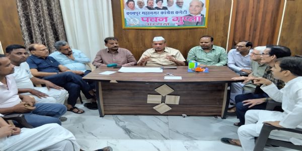 त्योहारों की खुशियों में गली-मोहल्ले गंदगी में डूबे : पवन गुप्ता