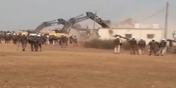 पूर्व मंत्री योगेंद्र साव का घर जमीदोंज, मुआवजा विवाद में एनटीपीसी ने की कार्रवाई