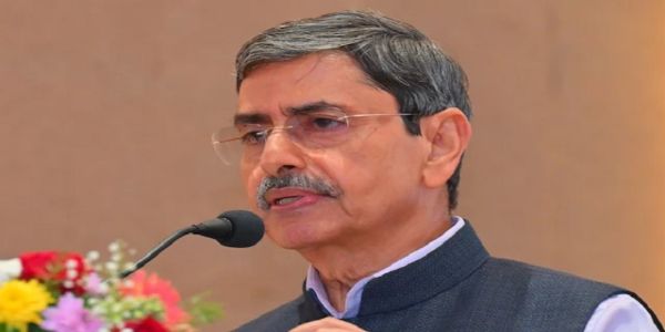 राज्यपाल ने वरिष्ठ अधिकारियों के साथ सुरक्षा व्यवस्था की समीक्षा की, निष्पक्ष चुनाव के लिए कड़े कदम उठाने के निर्देश