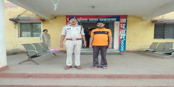 शासकीय कार्य में बाधा और संपत्ति नुकसान का आरोपित गिरफ्तार, न्यायिक रिमांड पर भेजा गया