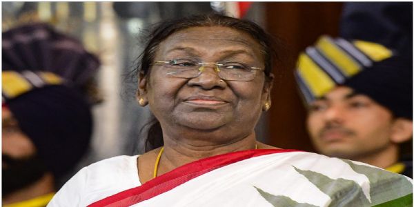 राष्ट्रपति की आगरा में ट्रांसिट विजिट