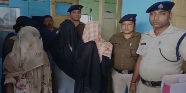 गुवाहाटी–बेंगलुरु एक्सप्रेस से तीन बांग्लादेशी महिलाएं गिरफ्तार