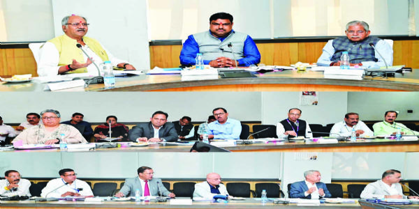 रायपुर : छत्तीसगढ़ अधिवक्ता कल्याण निधि न्यास समिति की बैठक सम्पन्न