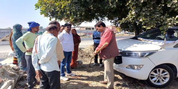 गन्ना के बीज किस्म कोलक 14201 से स्वादिष्ट बनेगा गुड़, किसानों को होगा लाभ : डॉ. सुधीर शुक्ल