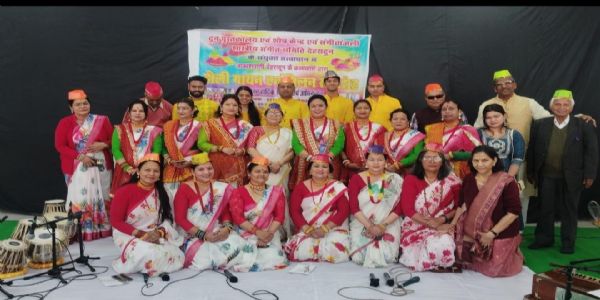 ‘खोलो किवाड़ चलो मठ भीतर’ से गूंजा एम्फीथियेटर